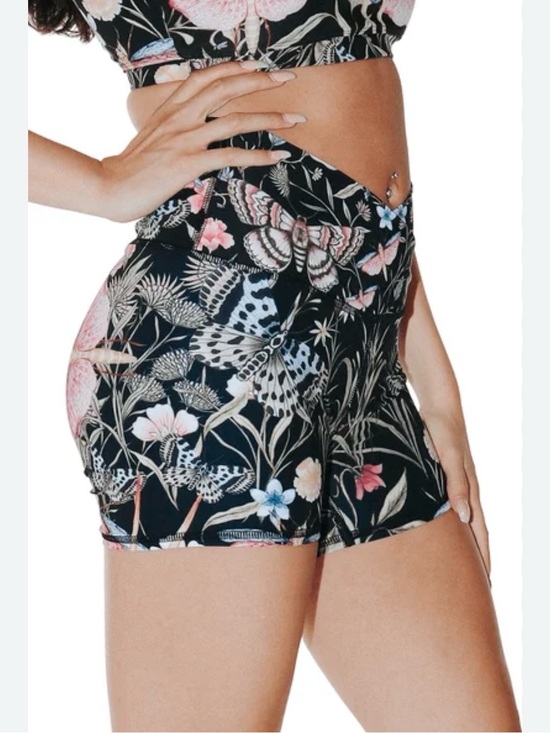 Yoga Democracy Pants - Yoga Democracy Movement shorts in the moth and floral print